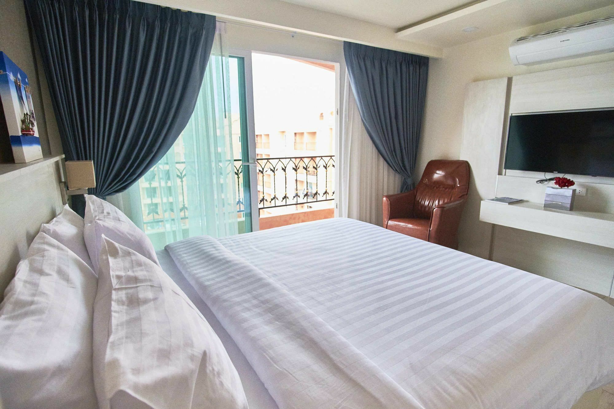 Sonia Residence - Sha Extra Plus Jomtien Beach Extérieur photo